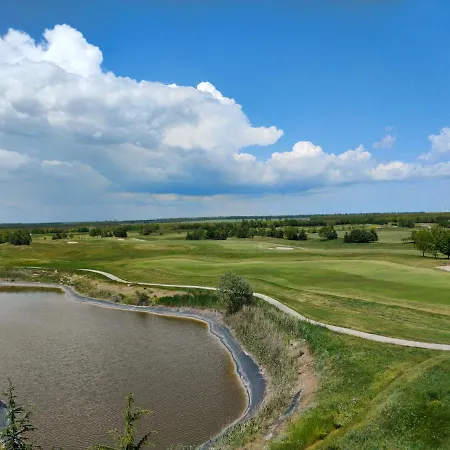 Lighthouse Golf & Апартамент *