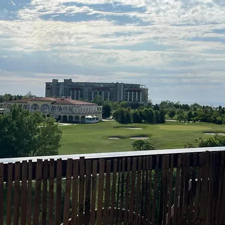Lighthouse Golf & Апартамент