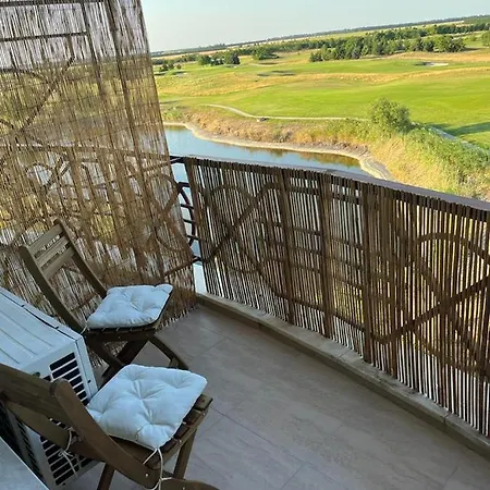 Lighthouse Golf & Apartment