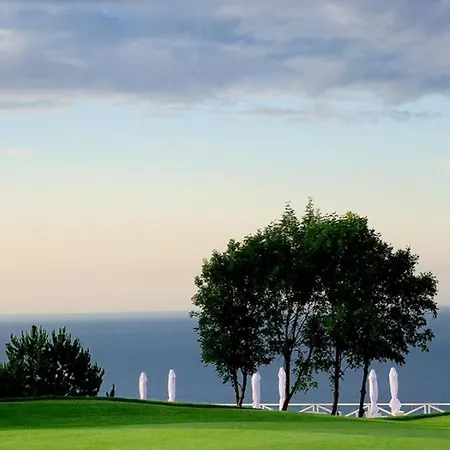 Lighthouse Golf & * Balchik