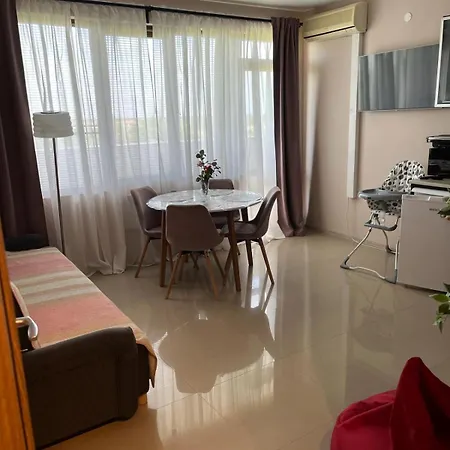 Lighthouse Golf & Apartment *