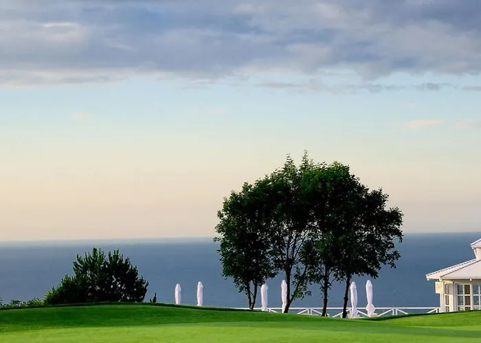 Lighthouse Golf & * Balchik
